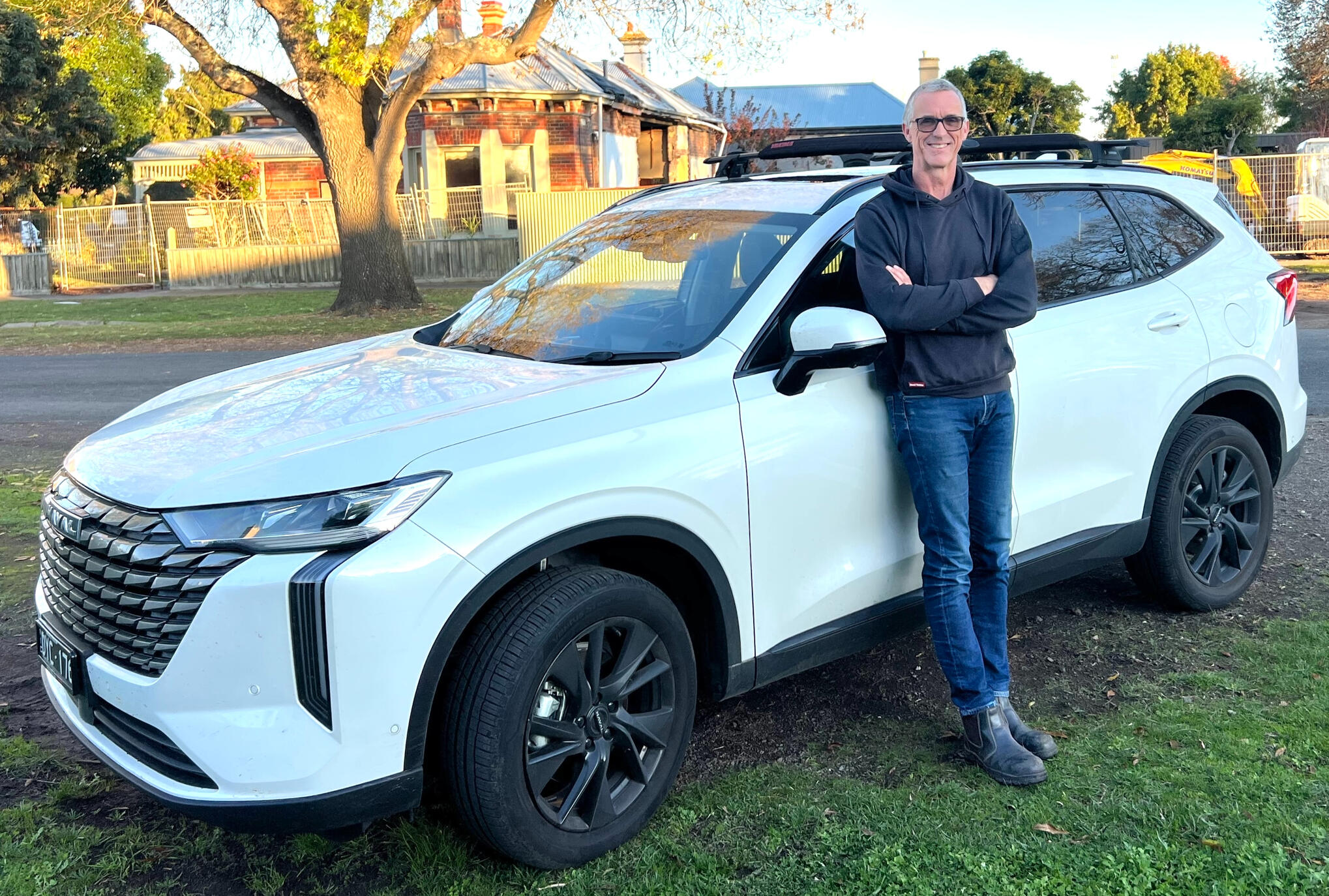 Colac Couriers Anton from Colac Couriers standing beside courier vehicle in Colac Victoria